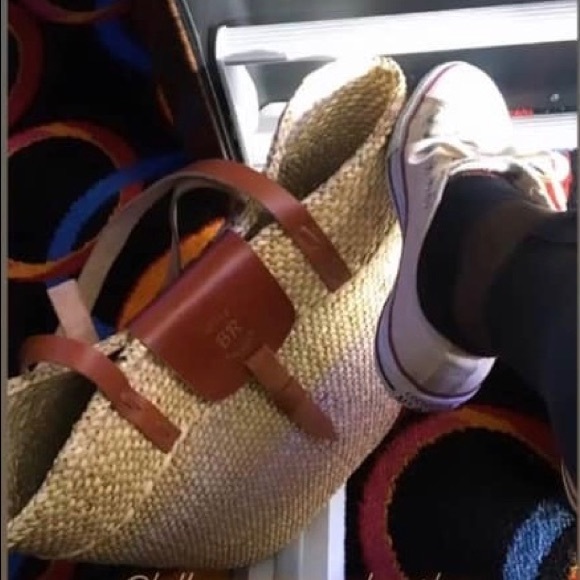 S A F A R I - Picture 3 of 13